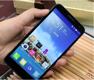 图为TCL P332U(联通4G)