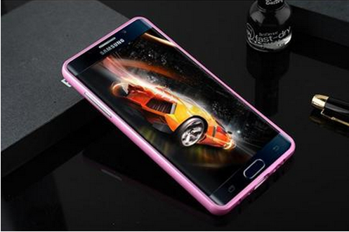 图为三星 Galaxy S6 edge