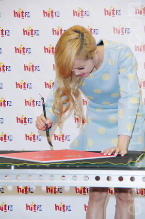 20141125̨ϯHit Fm“üĹ㲥”ͼΪֳӺ