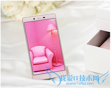 图为IUNI i1(泡芙小姐/双4G)