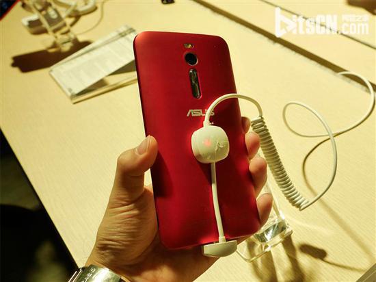 华硕ZenFone 2