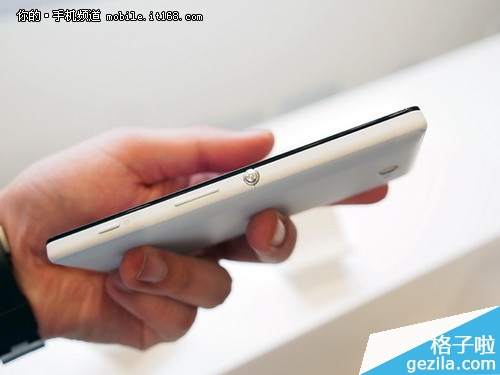 5寸索尼Xperia ZL2发布 塑料机身