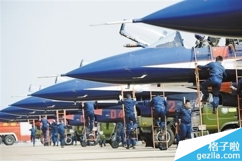 2014年第10届珠海航展管地址在哪里? 11月9日,中国空军八一飞行表演队在珠海机场进行试飞训练。