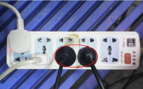 如何给笔记本连接投影仪 如何给笔记本连接投影仪