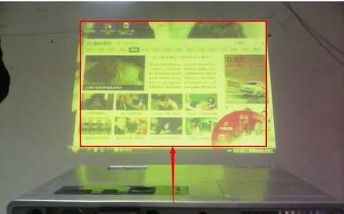 如何给笔记本连接投影仪 如何给笔记本连接投影仪