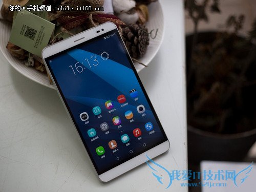 7寸巨屏1999元 华为荣耀X2现货不用抢