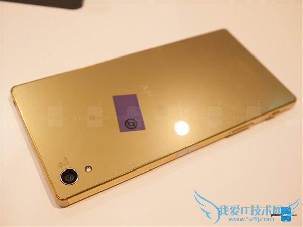 全球首款4K屏!索尼Xperia Z5 Premium真机图赏