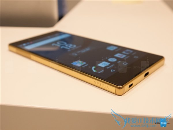 全球首款4K屏!索尼Xperia Z5 Premium真机图赏