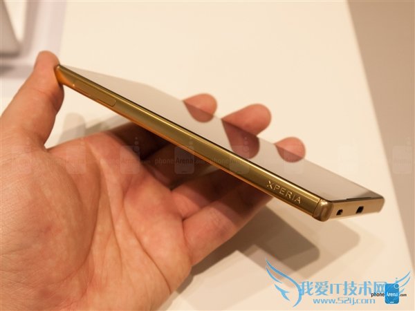 全球首款4K屏!索尼Xperia Z5 Premium真机图赏