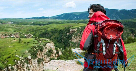 冲锋衣哪个牌子好 骆驼狼爪探路者冲锋衣怎么样