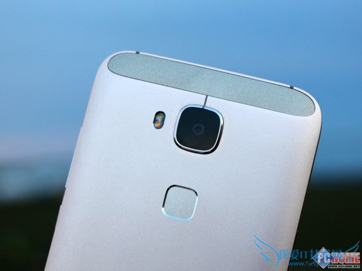 全网通+指纹识别 华为麦芒4评测