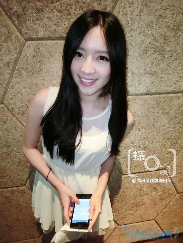 LOLŮ�������ر��˿���5�������36D̫С���ٴ�׬���࣡