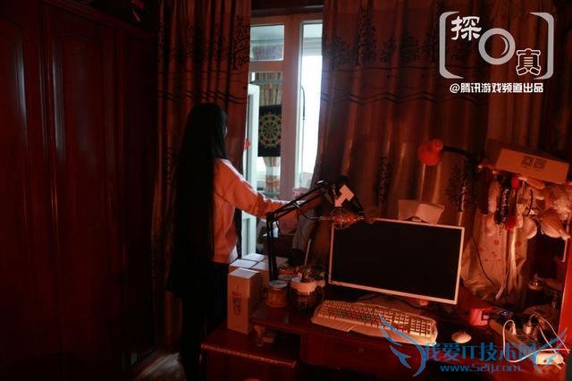 LOLŮ�������ر��˿���5�������36D̫С���ٴ�׬���࣡