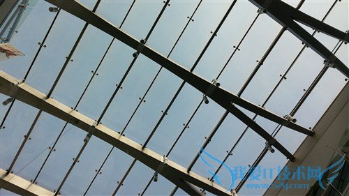 濒临崩溃能否挽救局面!泛泰A910评测