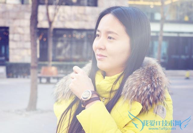 女性手腕上的荣耀——荣耀手环zero SS版