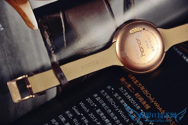 女性手腕上的荣耀——荣耀手环zero SS版