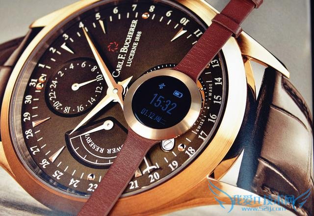 女性手腕上的荣耀——荣耀手环zero SS版