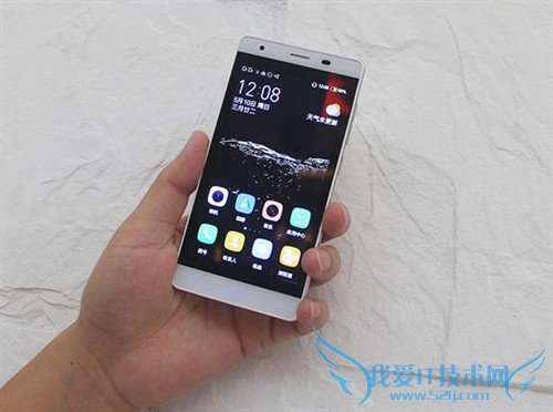 超唯美4.5寸4000毫安双卡手机 亿通P305图赏