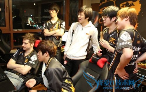 һʳԱ DXRACERϵе羺ν 