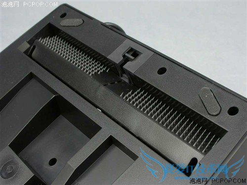 飙车必备 罗技新品GT5游戏方向盘简析