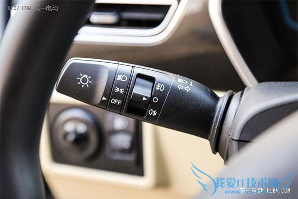 3.28万的任性出行 试驾众泰芝麻E30电动车