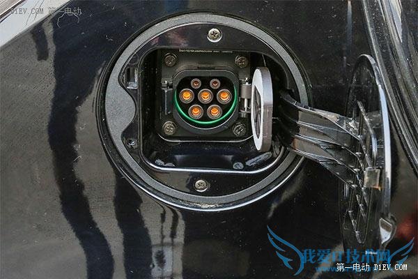 3.28万的任性出行 试驾众泰芝麻E30电动车