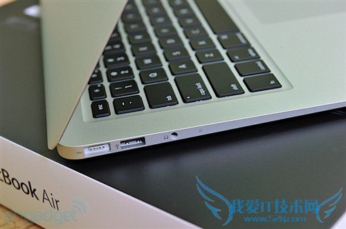 ȻĶ!2011MacBook Air 