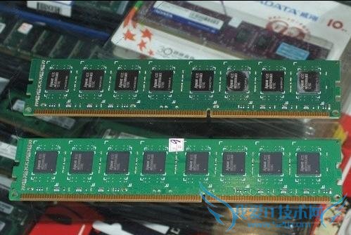 4GB DDR3-16004GB DDR3-1333ڴıԱ
