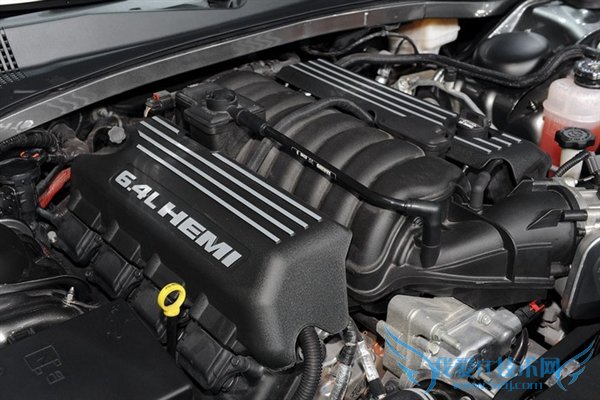 ËÕÁªÉñ³µ¸´»î£¡¡°¸Â˹¡±´îV8Á¦Ñ¹JeepÄÁÂíÈË