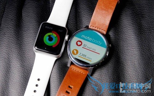 巅峰对决!新Moto 360 VS Apple Watch