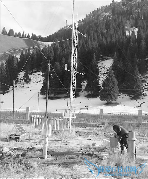 天山冰川站基本站气象观测系统升级改造