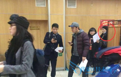 周涛将复出主持春晚 时隔四年再出山(图)