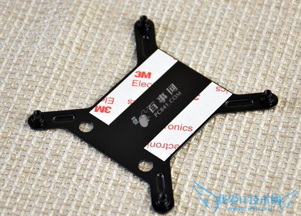 图为ID-Cooling 214 Pro散热器底座