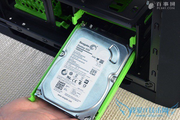 机械硬盘安装图解