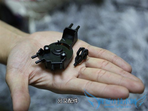 动手又动脑 试玩云霄飞车3级太空轨道