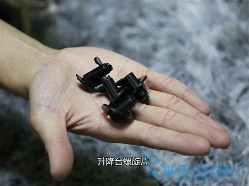 动手又动脑 试玩云霄飞车3级太空轨道