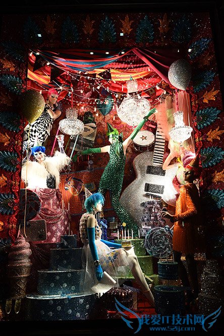 holiday-windows-2015-04