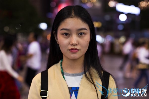 Ĵ27Ůȫ ֻ򱻶࿴һ