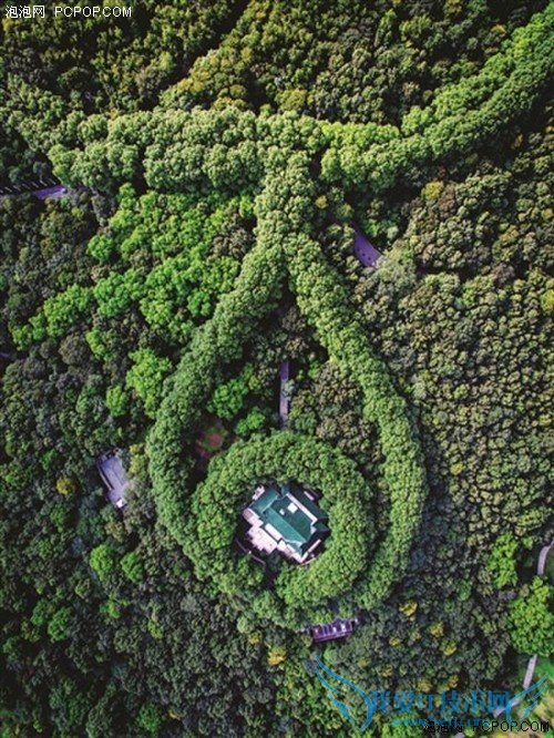 美龄宫现最美项链 航拍的美龄宫如宝石