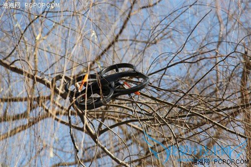 玩的就是优越感!AR.Drone 2.0飞行器评测