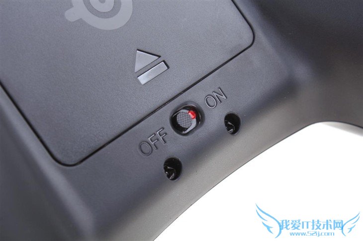 苹果设备专用 Stratus XL游戏手柄评测