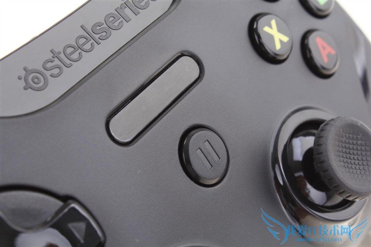 苹果设备专用 Stratus XL游戏手柄评测