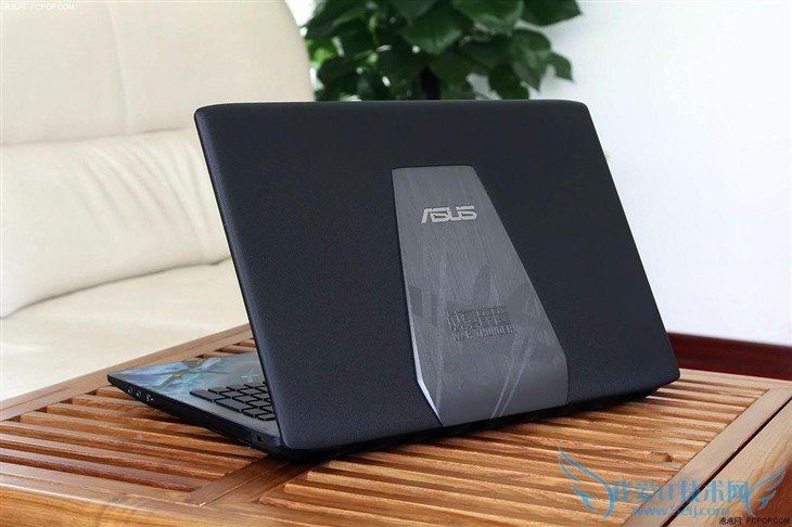 便携加高性能 15英寸轻薄游戏本推荐