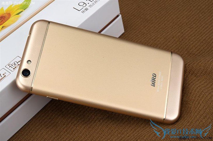 神似iPhone6 经典设计,波导L9评测