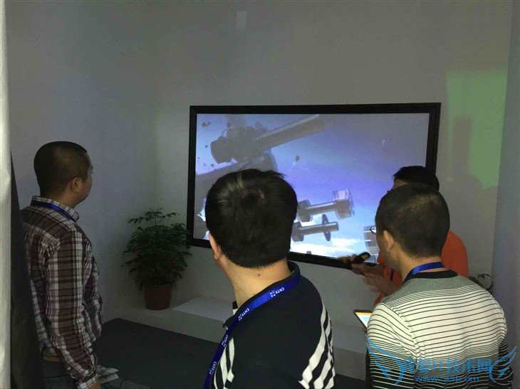 深圳高交会盛大开幕,智能投影全面亮相