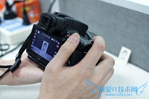 保存珍贵的回忆 翻拍照片的实用技巧