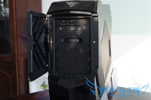 全顶级硬件 联想Erazer X700台机评测