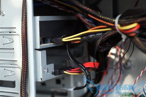 全顶级硬件 联想Erazer X700台机评测