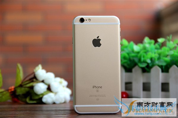 iPhone 6S开箱图赏:和iPhone 6仅3处不同