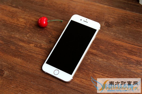 iPhone 6S开箱图赏:和iPhone 6仅3处不同